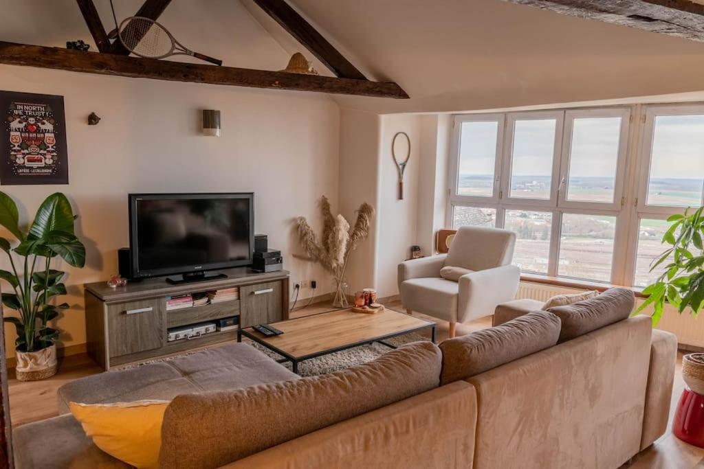Duplex Atypique Dans La Cite Medievale Лан Экстерьер фото