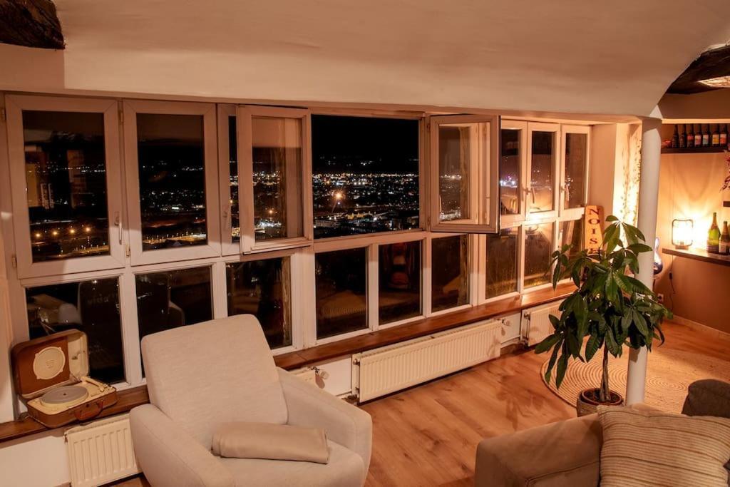 Duplex Atypique Dans La Cite Medievale Лан Экстерьер фото