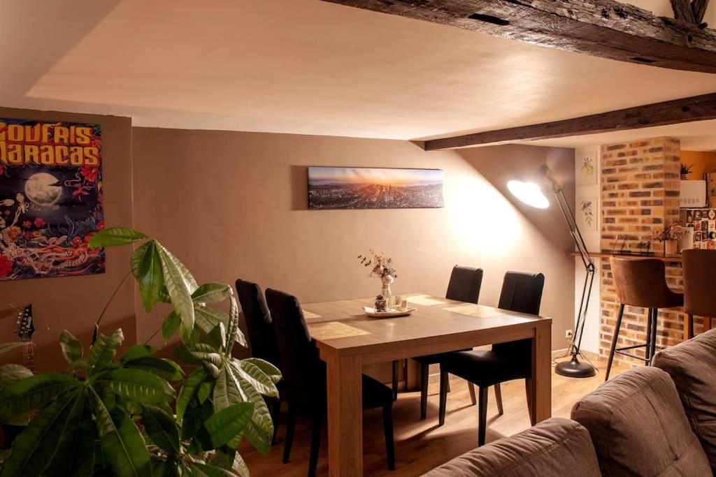 Duplex Atypique Dans La Cite Medievale Лан Экстерьер фото